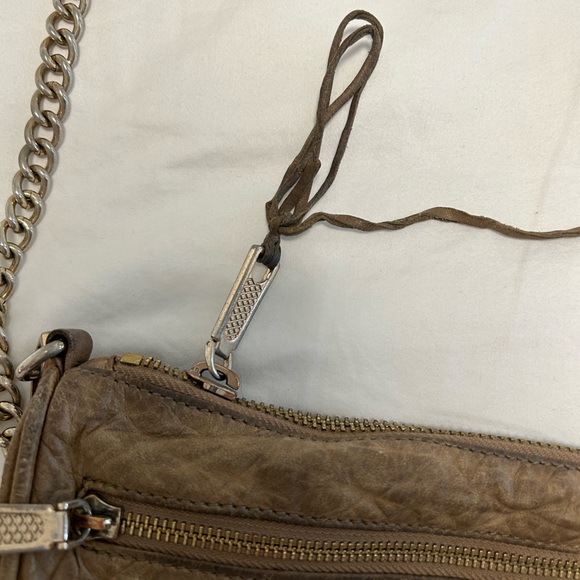Classic Rebecca Minkoff 5-ZipCrossbody - Picture 7 of 8